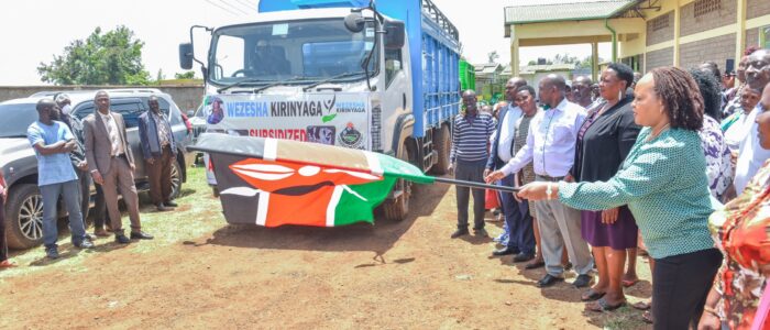 Waiguru at Kiaga Animal feeds factory 3